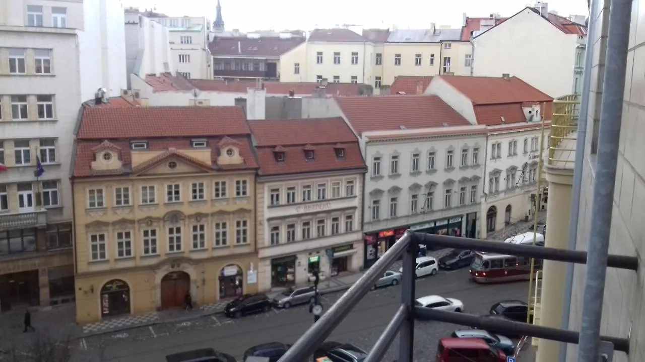 A Home At The Heart Of Praha Apartmán