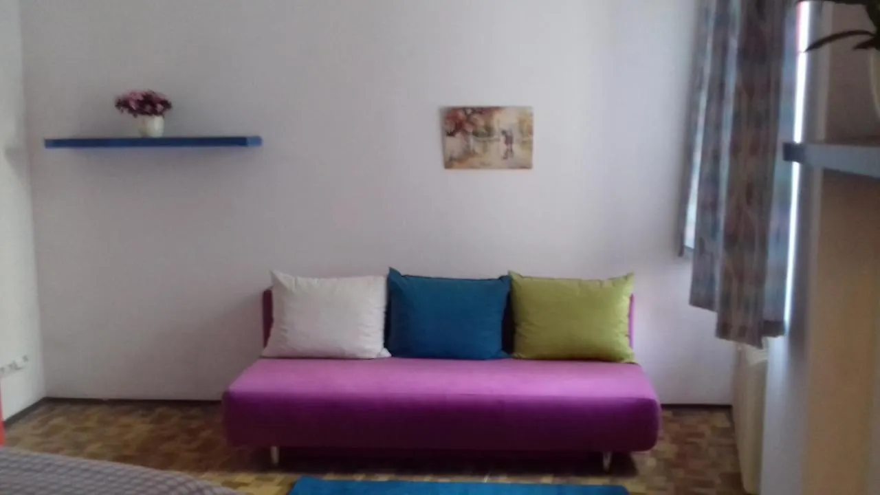 A Home At The Heart Of Prag 0*,  Çek Cumhuriyeti